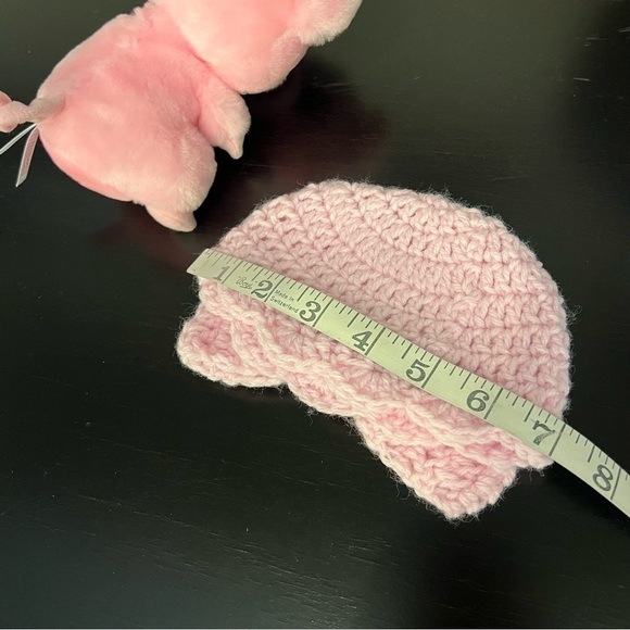 Toddler Fun Bundle TY Posey Pigglet plushie& crochet oversized bow beanie pink - Picture 5 of 9